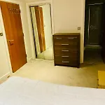 Luxury City Centre Flat With Free Parking